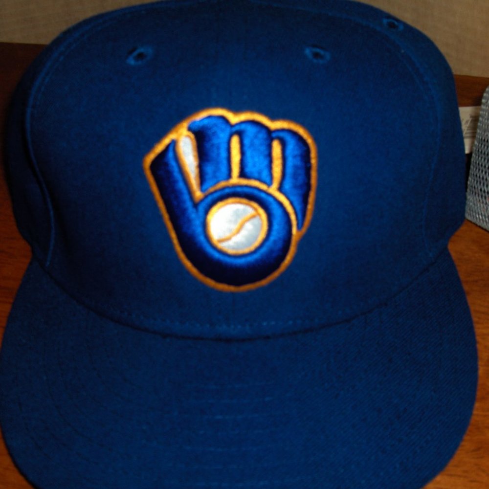 Wisconsin Roots & Milwaukee Brewers - Picture 3 of 8